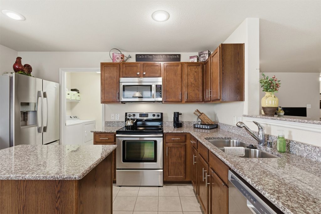 1417 Lone Pine Drive, Little Elm, TX 75068 — exterior