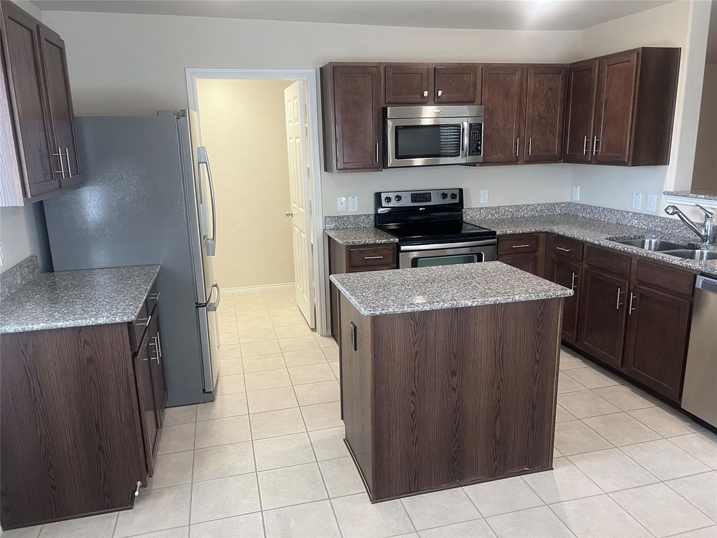 1417 Lone Pine Drive, Little Elm, TX 75068 — photo 5