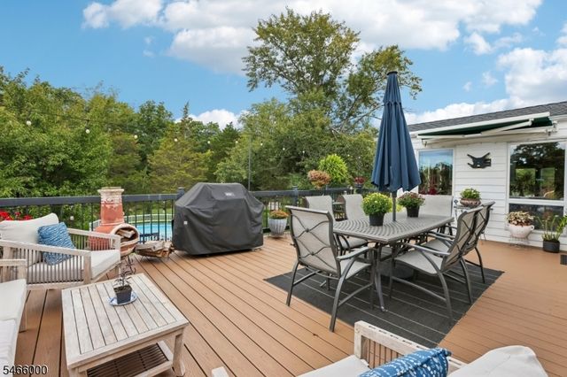 7 Weavers Ln, Readington Twp., NJ 08889