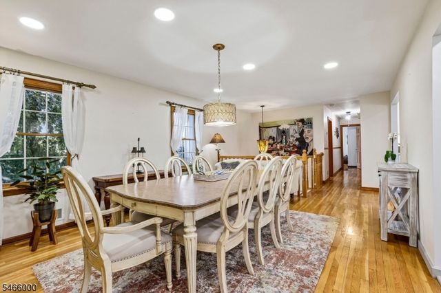 7 Weavers Ln, Readington Twp., NJ 08889