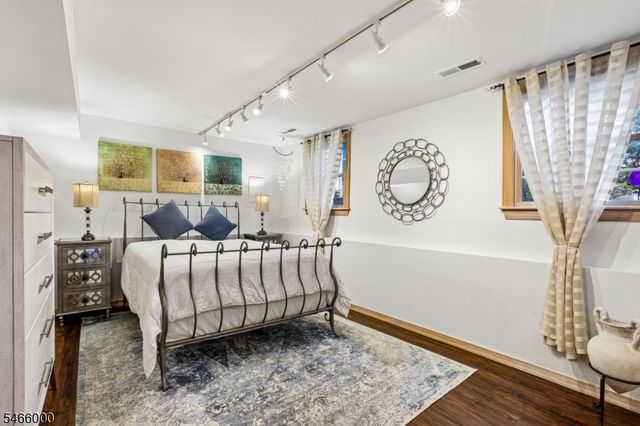 7 Weavers Ln, Readington Twp., NJ 08889
