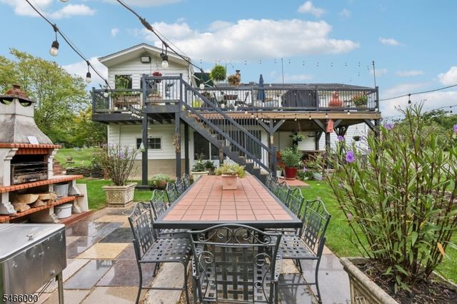 7 Weavers Ln, Readington Twp., NJ 08889