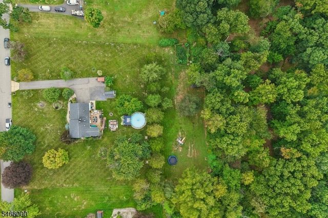 7 Weavers Ln, Readington Twp., NJ 08889