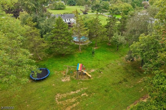 7 Weavers Ln, Readington Twp., NJ 08889