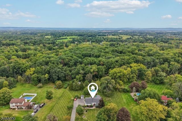7 Weavers Ln, Readington Twp., NJ 08889