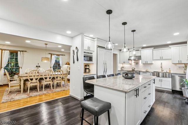 7 Weavers Ln, Readington Twp., NJ 08889