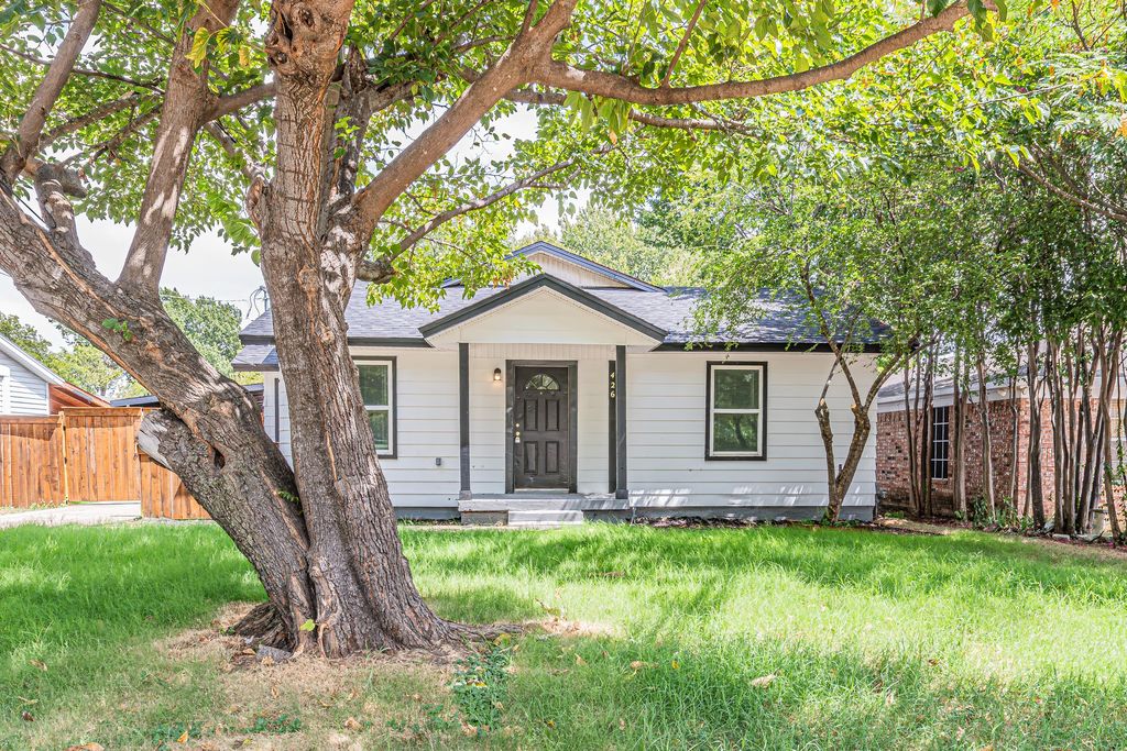 426 NE 29th Street, Grand Prairie, TX 75050 — exterior