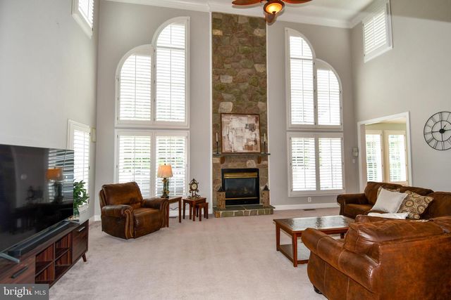 14093 BURNLEY GLEN CT, Haymarket, VA 20169