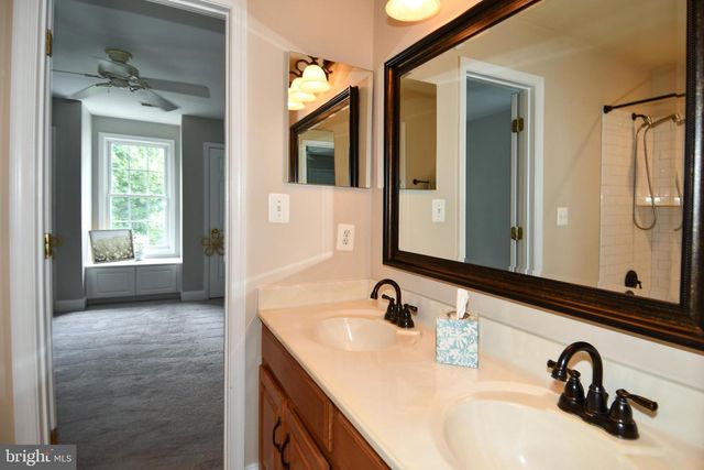 14093 BURNLEY GLEN CT, Haymarket, VA 20169