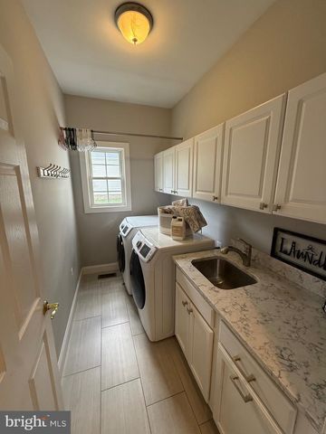 14093 BURNLEY GLEN CT, Haymarket, VA 20169