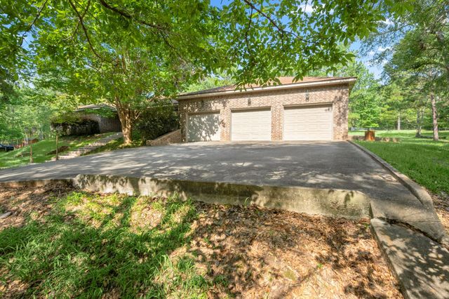 156 Magnolia Bend Drive, Livingston, TX 77351