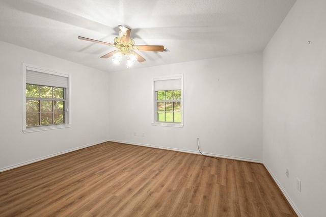156 Magnolia Bend Drive, Livingston, TX 77351