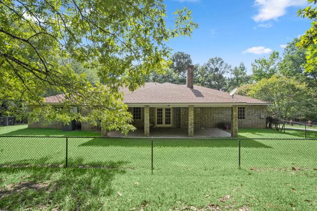 156 Magnolia Bend Drive, Livingston, TX 77351