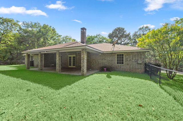 156 Magnolia Bend Drive, Livingston, TX 77351