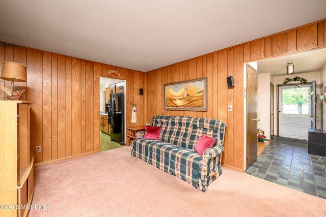 49 Newbury Road, Howell, NJ 07731