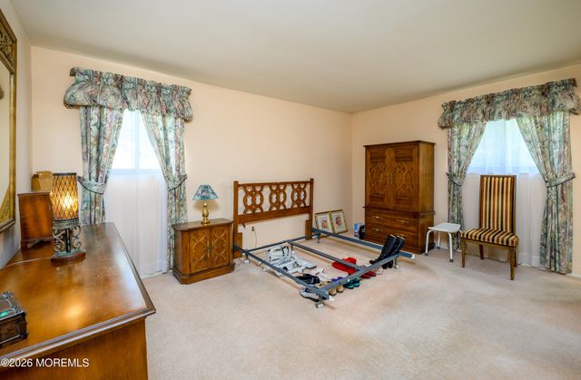 49 Newbury Road, Howell, NJ 07731