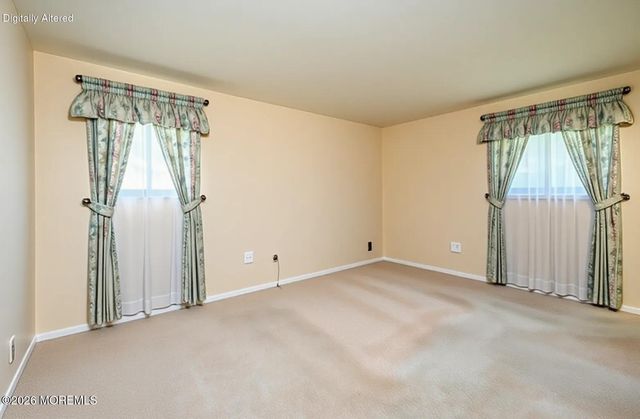 49 Newbury Road, Howell, NJ 07731