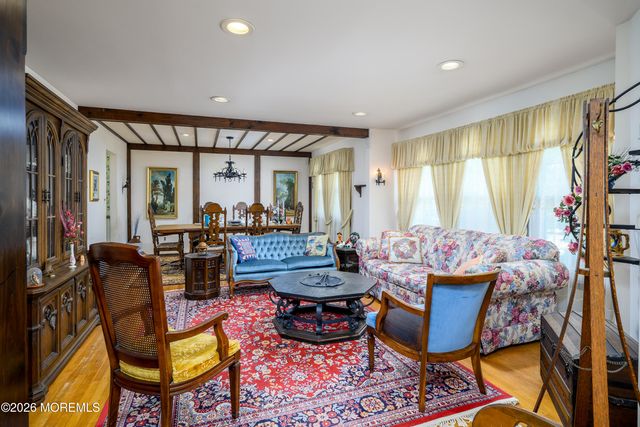 49 Newbury Road, Howell, NJ 07731