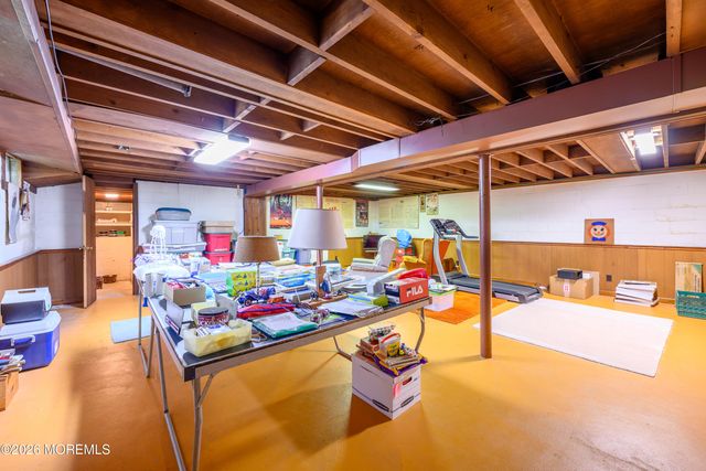 49 Newbury Road, Howell, NJ 07731