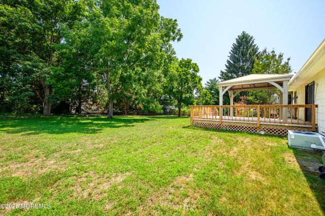 49 Newbury Road, Howell, NJ 07731