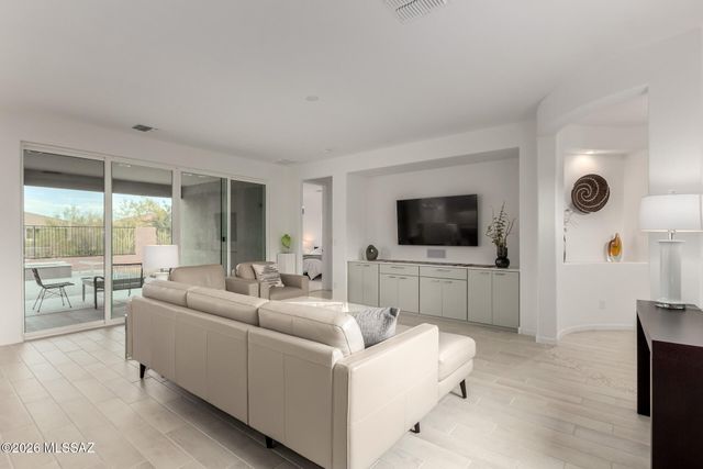 7774 W Laurel Lane, Marana, AZ 85658