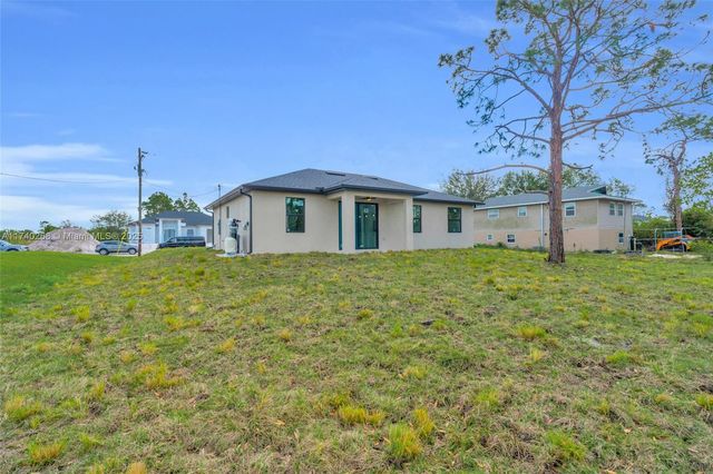 2503 41 st SW, Lehigh Acres, FL 33976