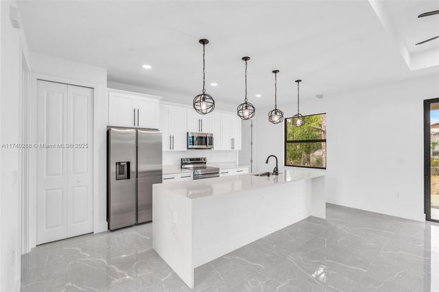 2503 41 st SW, Lehigh Acres, FL 33976