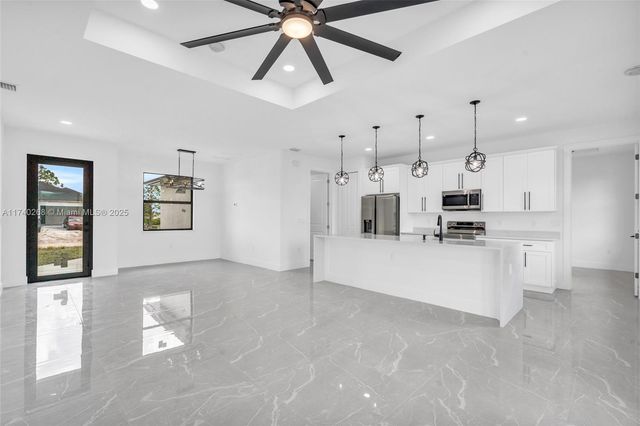 2503 41 st SW, Lehigh Acres, FL 33976