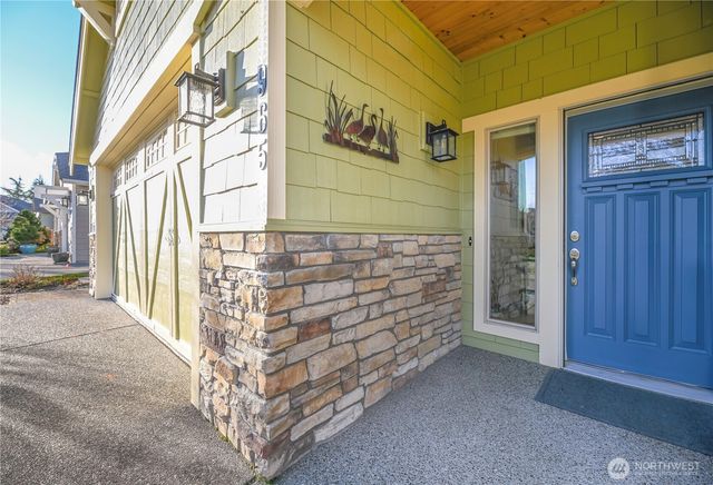 965 Chestnut Loop, Mount Vernon, WA 98274