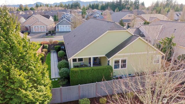965 Chestnut Loop, Mount Vernon, WA 98274