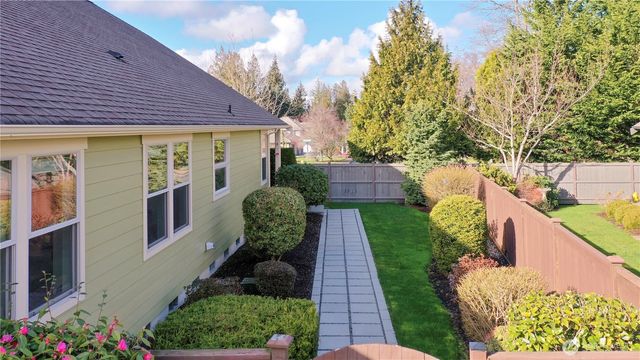 965 Chestnut Loop, Mount Vernon, WA 98274