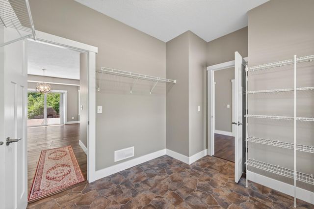 3940 192nd Lane NW, Oak Grove, MN 55303