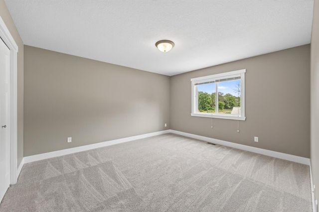 3940 192nd Lane NW, Oak Grove, MN 55303