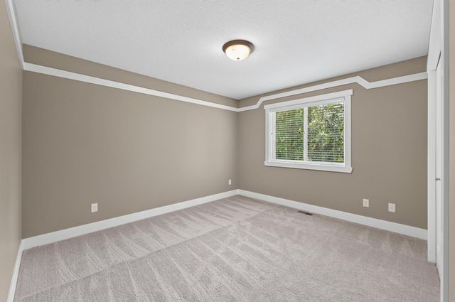 3940 192nd Lane NW, Oak Grove, MN 55303