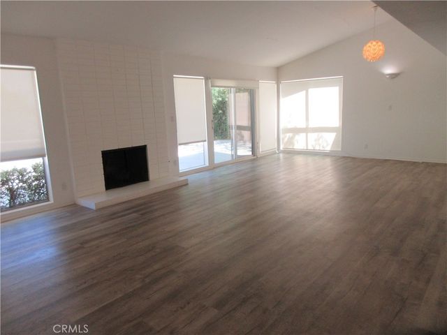 24300 Hatteras Street, Woodland Hills, CA 91367