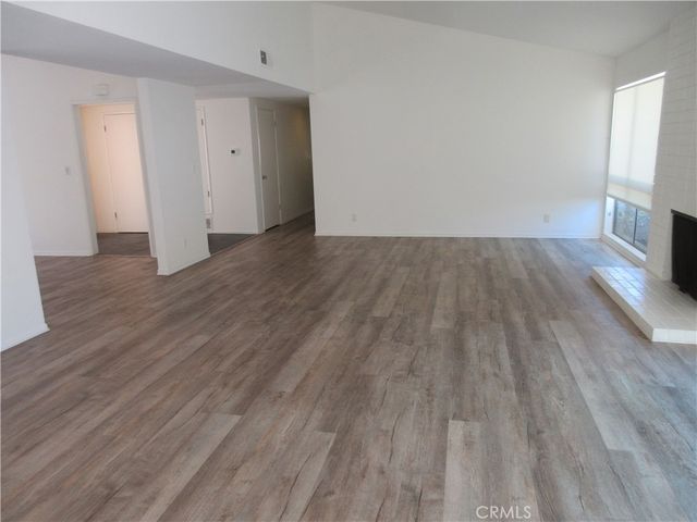 24300 Hatteras Street, Woodland Hills, CA 91367