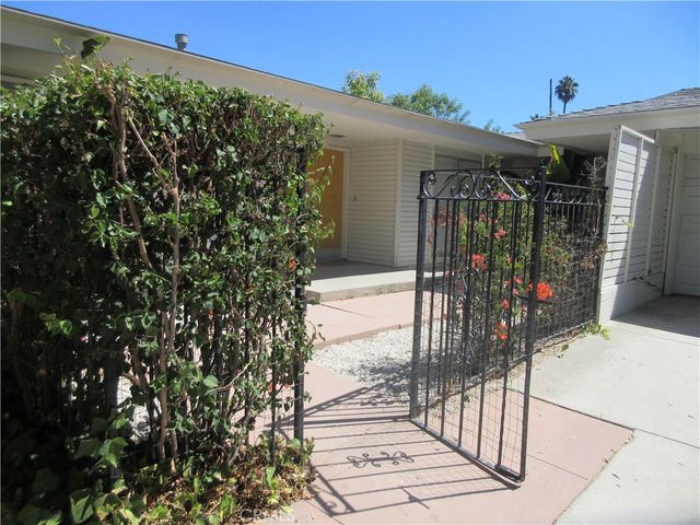 24300 Hatteras Street, Woodland Hills, CA 91367