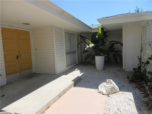 24300 Hatteras Street, Woodland Hills, CA 91367