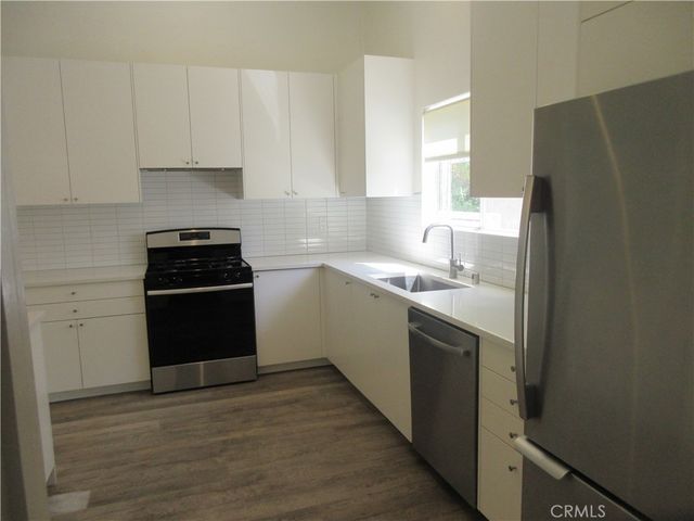 24300 Hatteras Street, Woodland Hills, CA 91367