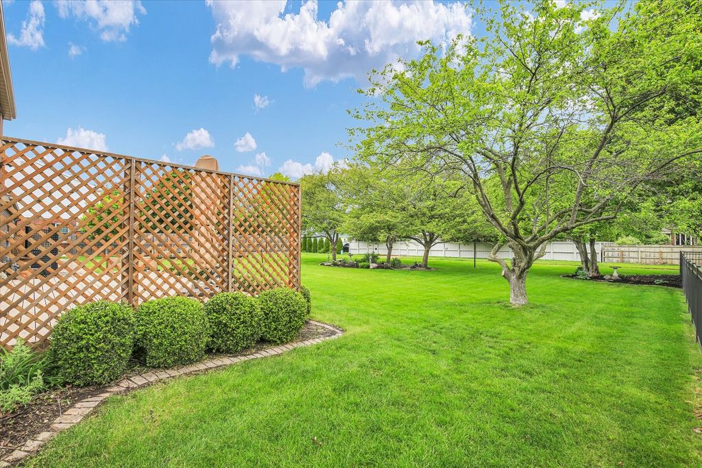 Image 44 of property listing at 2706 N Salisbury Court, Champaign, IL 61821
