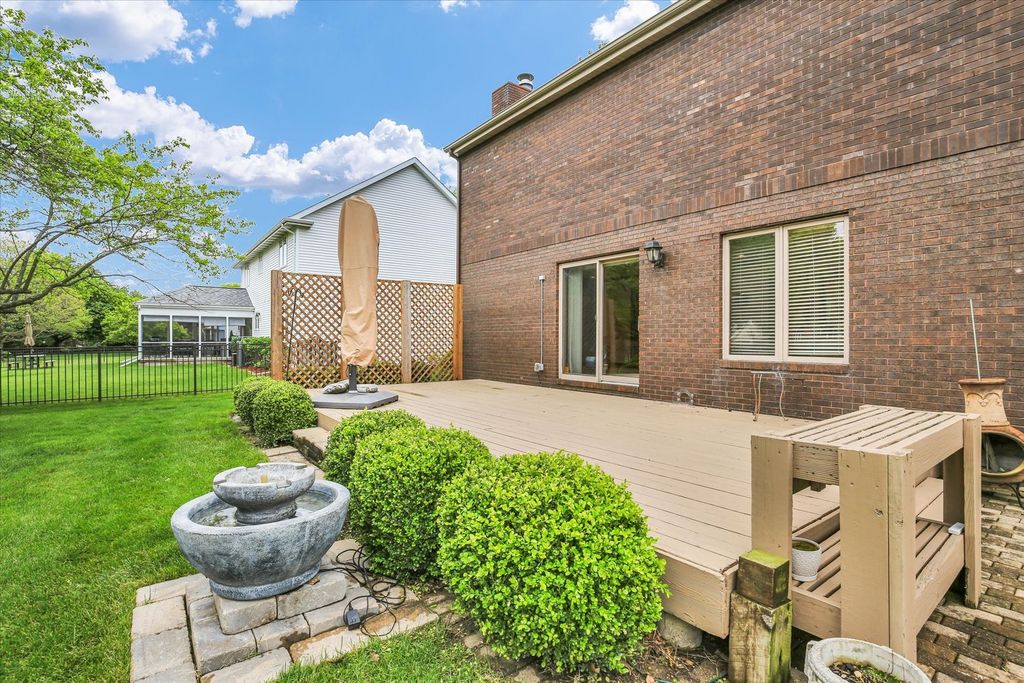 Image 46 of property listing at 2706 N Salisbury Court, Champaign, IL 61821