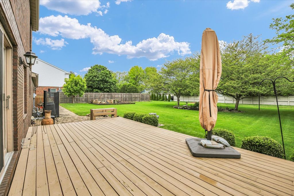 Image 47 of property listing at 2706 N Salisbury Court, Champaign, IL 61821