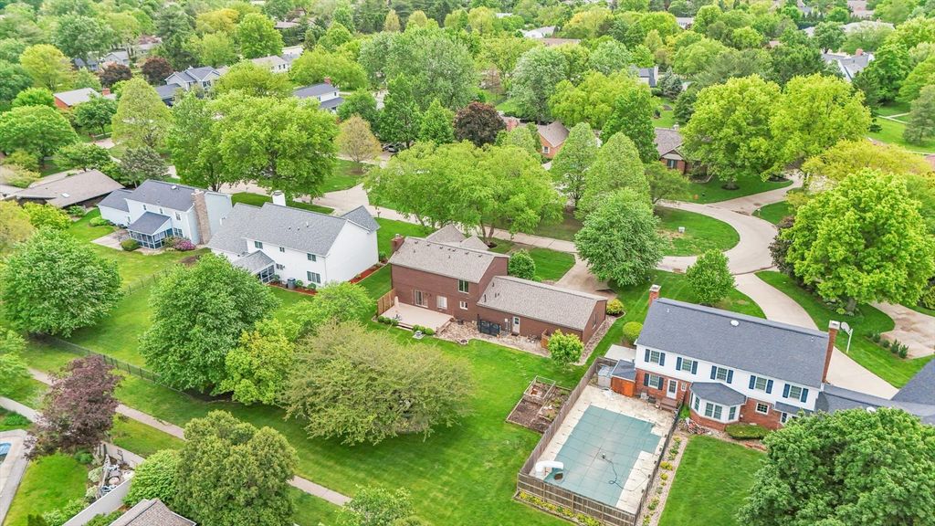 Image 56 of property listing at 2706 N Salisbury Court, Champaign, IL 61821