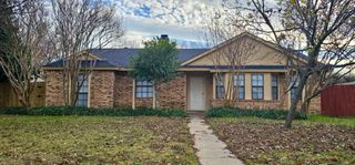 509 Chestnut Drive, Grand Prairie, TX 75052