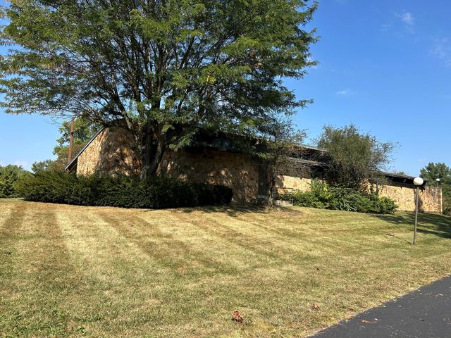 5670-5684 Groveport Road, Groveport, OH 43125