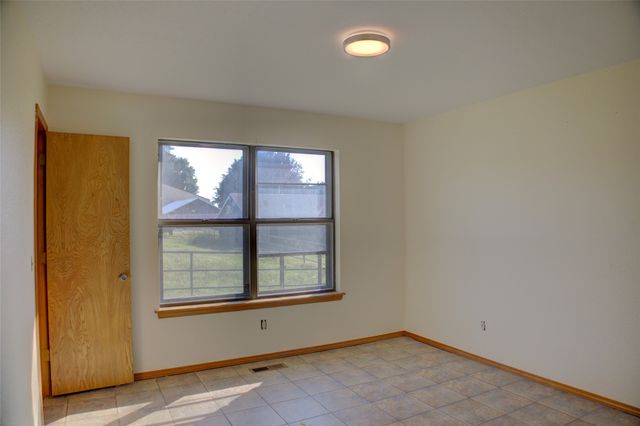 12460 S Garnett Road, Broken Arrow, OK 74011