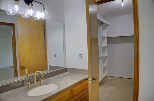 12460 S Garnett Road, Broken Arrow, OK 74011