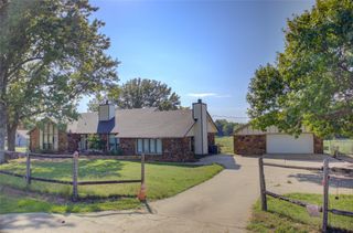 12460 S Garnett Road, Broken Arrow, OK 74011