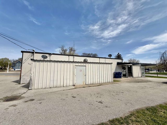 608 Columbus Avenue, Bay City, MI 48708