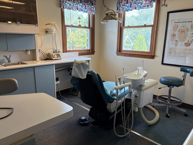 1079 Central St 2, Leominster, MA 01453